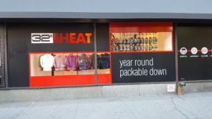 32 Degrees storefront display conveyor final project result