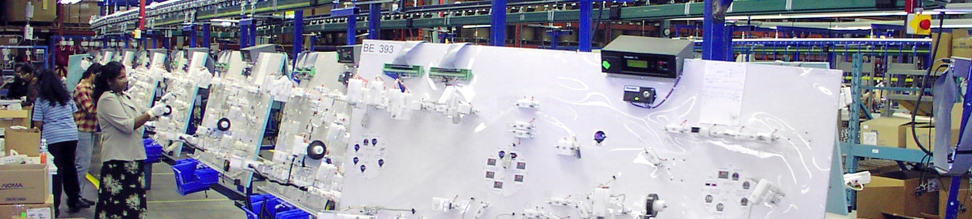 Overhead conveyors for manufacturing assembly lines Overhead conveyors and towline conveyors for manufacturing assembly lines.
