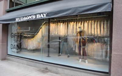 Creative Window Display Conveyor for Father’s Day