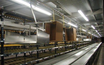 Overhead Chain Conveyor Aids Order Picking and Trash Removal