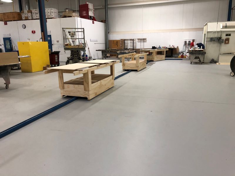 towline conveyor for woodworking