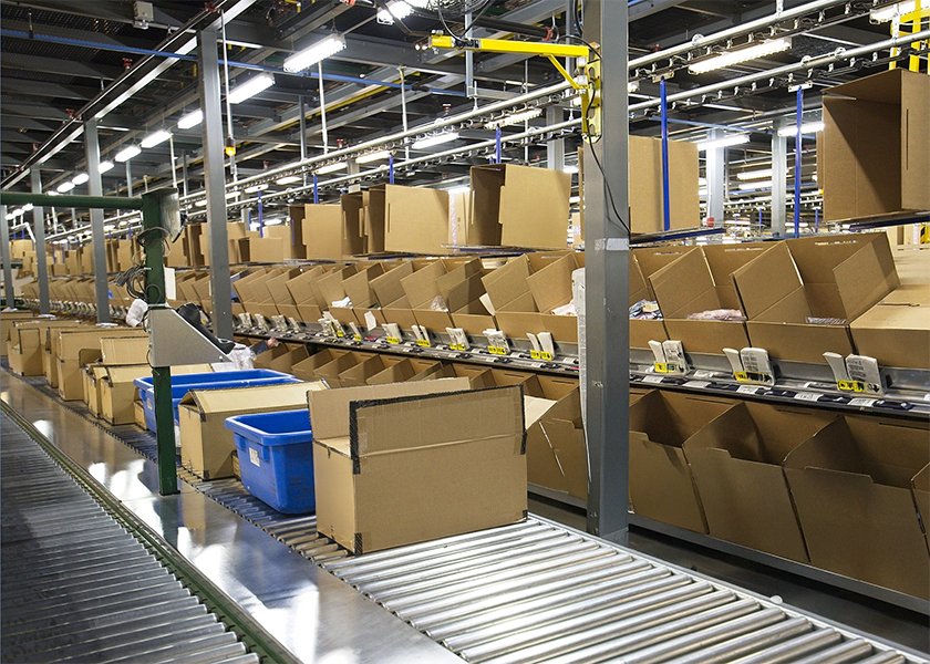 zone-routing-overhead-conveyor-delivering-cartons